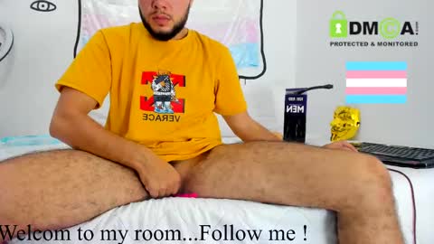 hugeclit  online show from March 11, 12:54 am