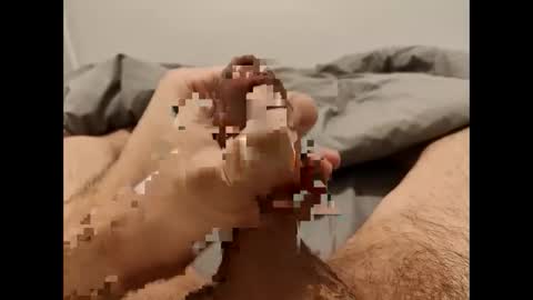 Hello  Im a straight man I like to jerk off and let you watch online show from December 18, 6:25 pm