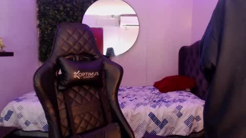 andy_dan1 online show from March 7, 2:01 pm