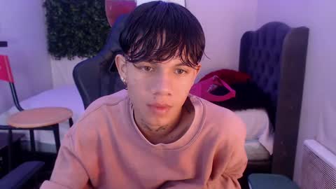 andy_dan1 online show from February 25, 12:34 pm