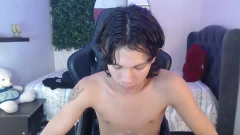 andy_dan1 online show from January 8, 2:46 pm