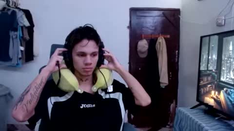 andy_dan1 online show from June 2, 8:04 am