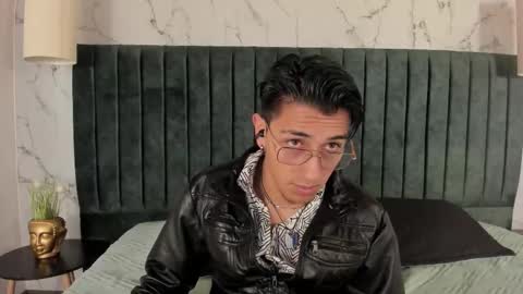 Andy Joy  online show from January 18, 11:12 am