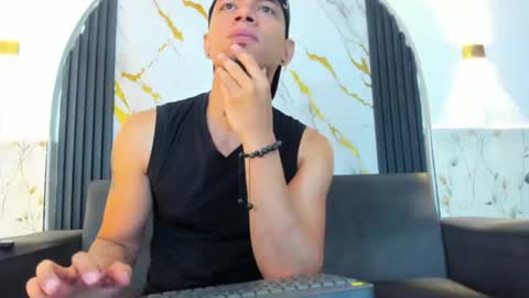 angel_blessed online show from July 23, 11:29 am
