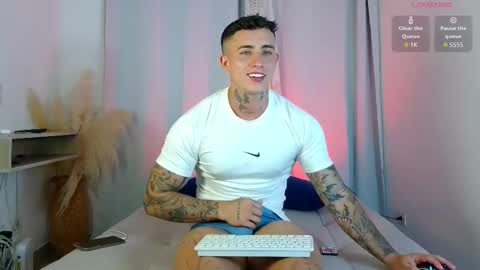 angel_boy01 online show from March 21, 10:14 pm