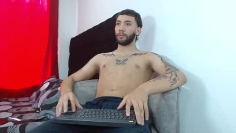 Snapshot of angel_kyrozz chatting on October 22, 7:27 pm angel_kyrozz online show from October 22, 7:27 pm