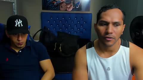 Angel And Cris online show from September 22, 12:15 pm