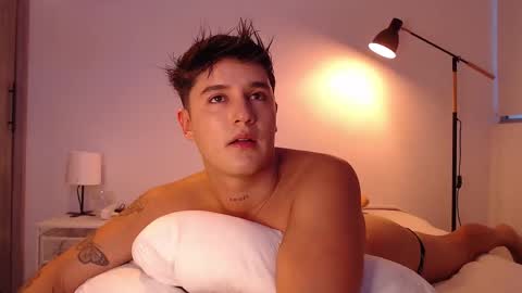 Angel online show from October 31, 10:24 pm