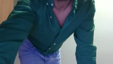 Snapshot of angell102890 chatting on November 1, 9:52 pm angell102890 online show from November 1, 9:52 pm