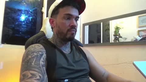 angellatino0 online show from January 16, 7:28 am