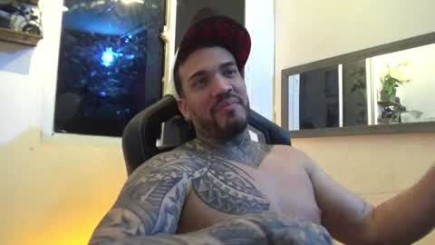 angellatino0 online show from January 13, 9:41 am
