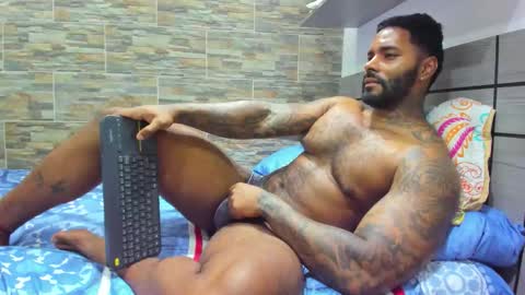 angelo_evans33 online show from March 17, 1:20 am