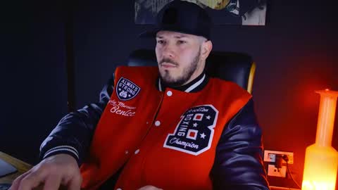 BlackWolf online show from February 4, 5:31 am