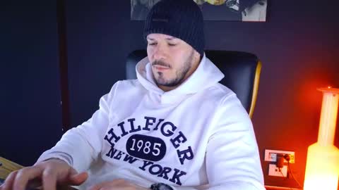 BlackWolf online show from January 28, 4:39 am