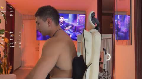 Angelo Ferro online show from February 20, 5:37 am