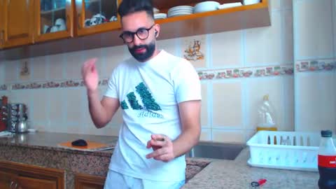 adrenalinE online show from October 18, 2:55 pm