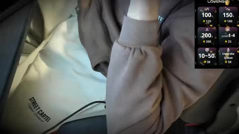 Anthony online show from December 5, 5:53 pm