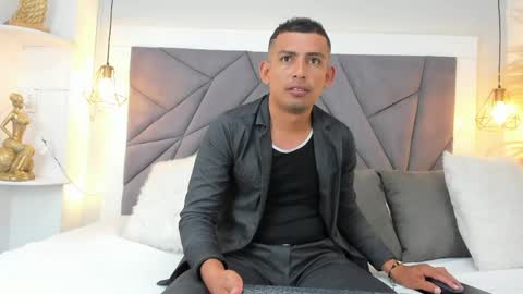 Antonio online show from May 2, 5:48 pm