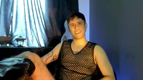 antonnello_ online show from November 13, 3:39 pm