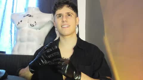 antonnello_ online show from September 18, 8:55 pm