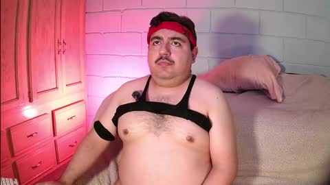 AnuarFox online show from February 7, 7:37 am