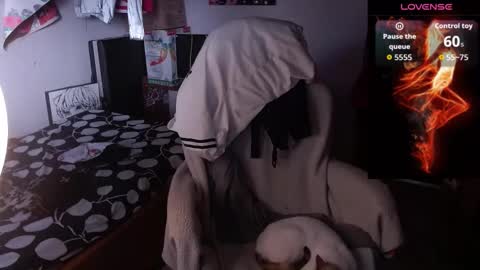 Andres online show from February 8, 8:02 pm