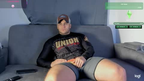 apolo_strange online show from December 4, 9:44 pm