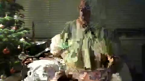 Snapshot of apony58 chatting on December 31, 8:34 pm Adam online show from December 31, 8:34 pm