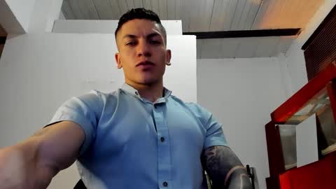 Jonathan online show from October 31, 7:39 pm