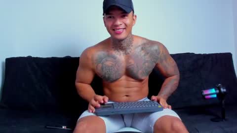 AquilesElpapi online show from July 2, 10:10 am