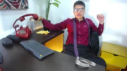 aquilestaylor online show from July 12, 1:24 pm
