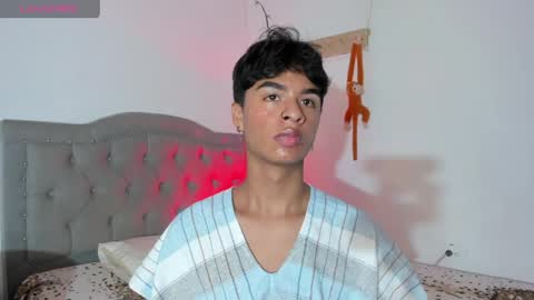 ariel_adan online show from April 22, 11:53 pm