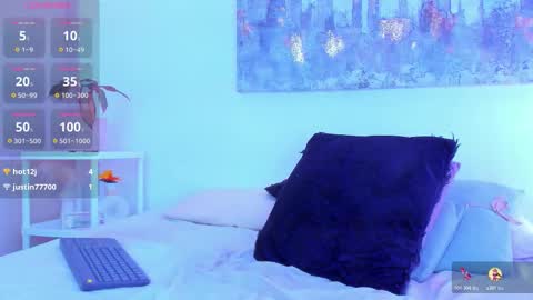   online show from November 23, 8:36 am