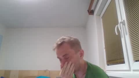 aromannn online show from December 5, 4:25 pm