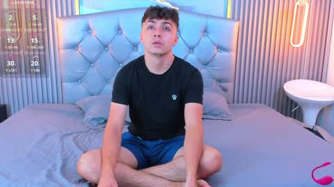 aron__cooper online show from January 17, 11:00 pm