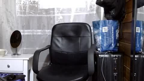 Aron G Franco online show from September 11, 6:07 pm