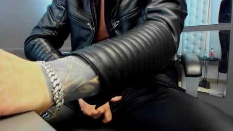 AronGrant online show from January 18, 11:12 am