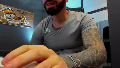 AronGrant online show from December 14, 10:44 am