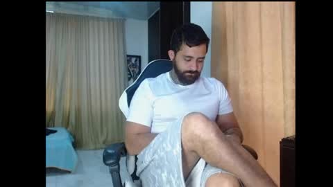 aronmiller online show from November 7, 9:51 pm