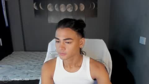 I AM HERE online show from December 3, 6:46 am