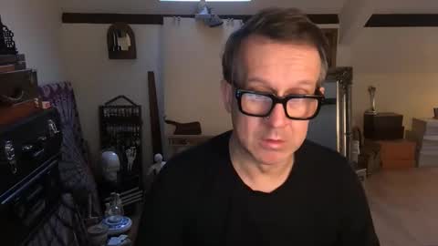 artisterotic online show from December 22, 10:34 am