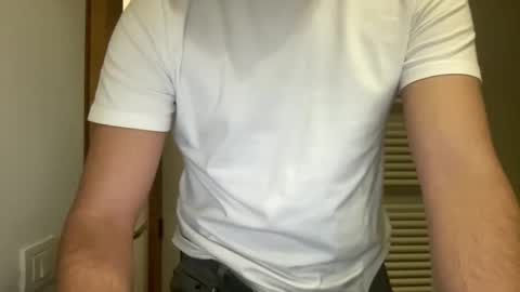 Johnny Long D online show from April 25, 6:49 am