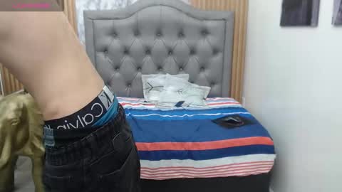 Asher Costa online show from February 4, 7:20 pm