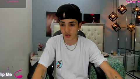Asher Costa online show from June 9, 11:17 pm