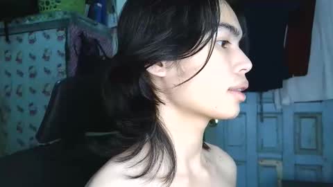asian_babyboi online show from November 24, 2:29 pm