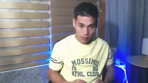 Horny Lucas online show from April 17, 1:41 am