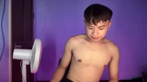 asian_paulox online show from January 6, 1:31 am
