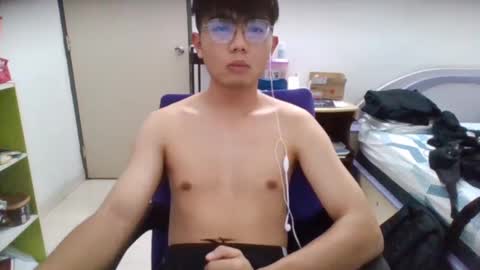 asianboychinese online show from December 20, 6:13 pm