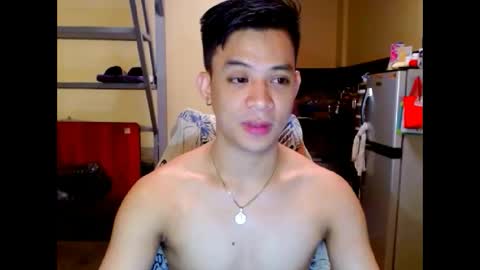 asiandreamboyx online show from April 17, 2:03 am
