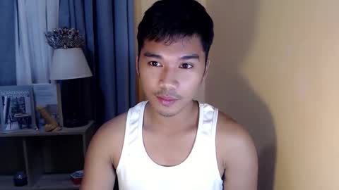 asianhunk_jamesx online show from November 8, 6:22 pm
